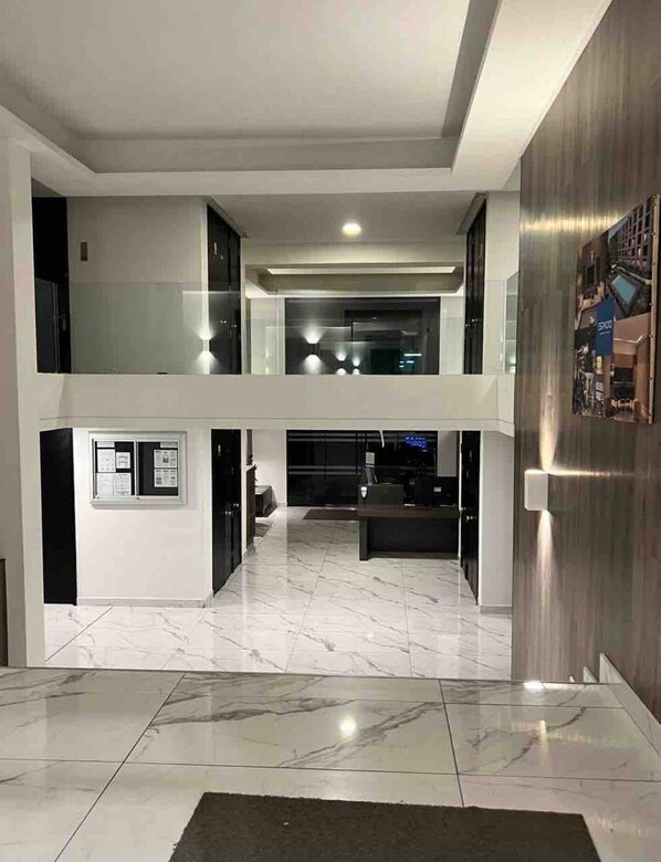 Lobby - Lofts Con Piscina En Santiago (Santiago)