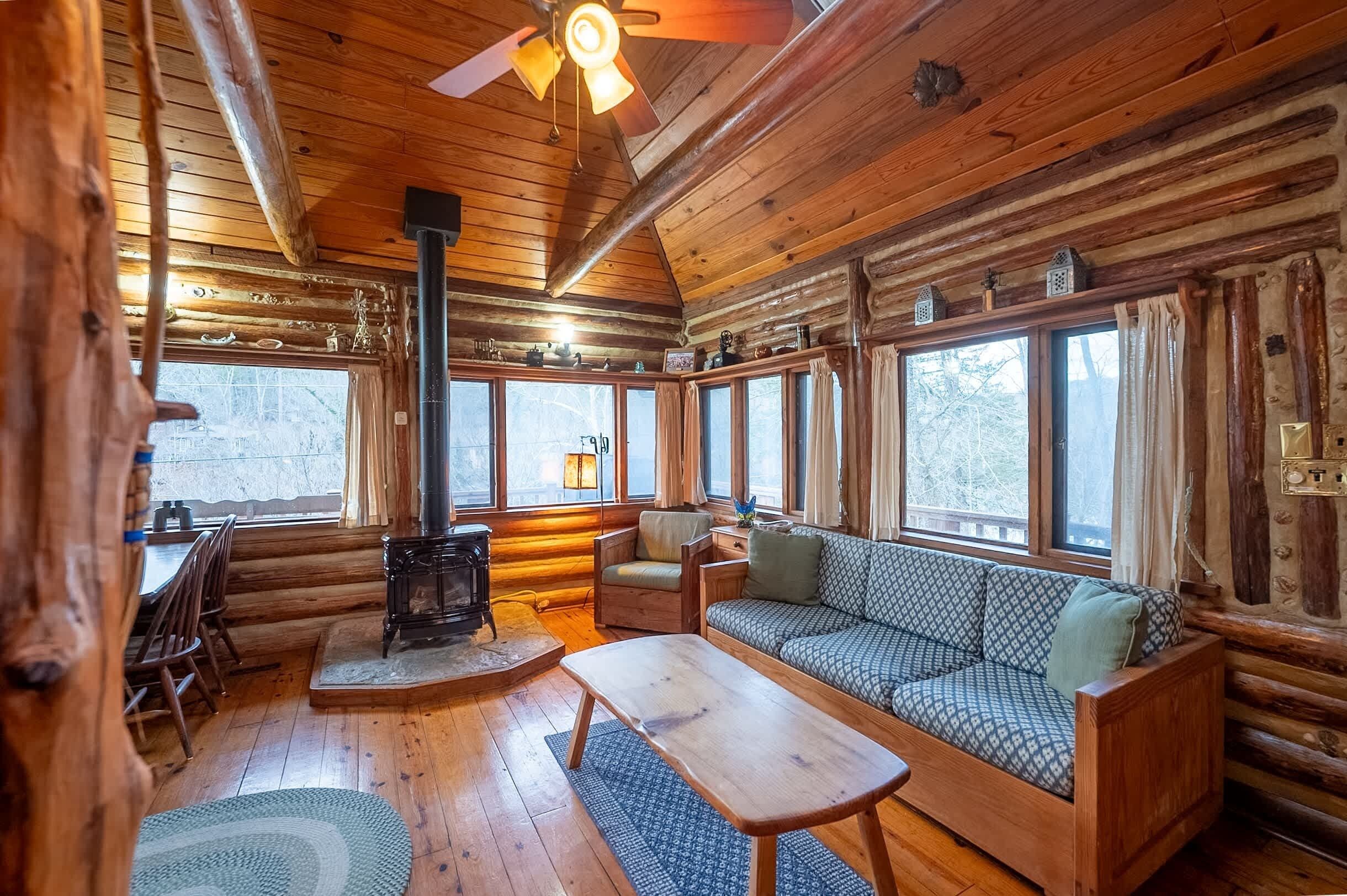 TV, fireplace, DVD player, offices