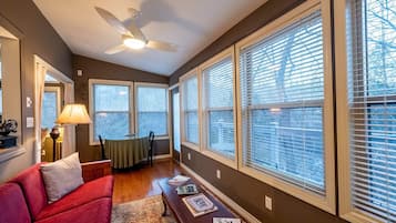 TV, fireplace, DVD player, offices