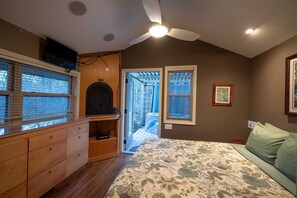 1 habitación, escritorio, wifi y ropa de cama 