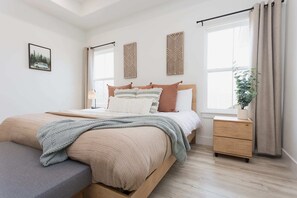 3 間睡房、書桌、熨斗/熨衫板、Wi-Fi