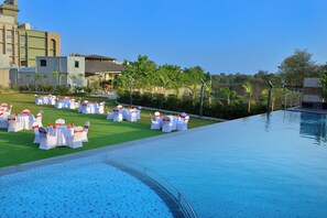 Alberca al aire libre