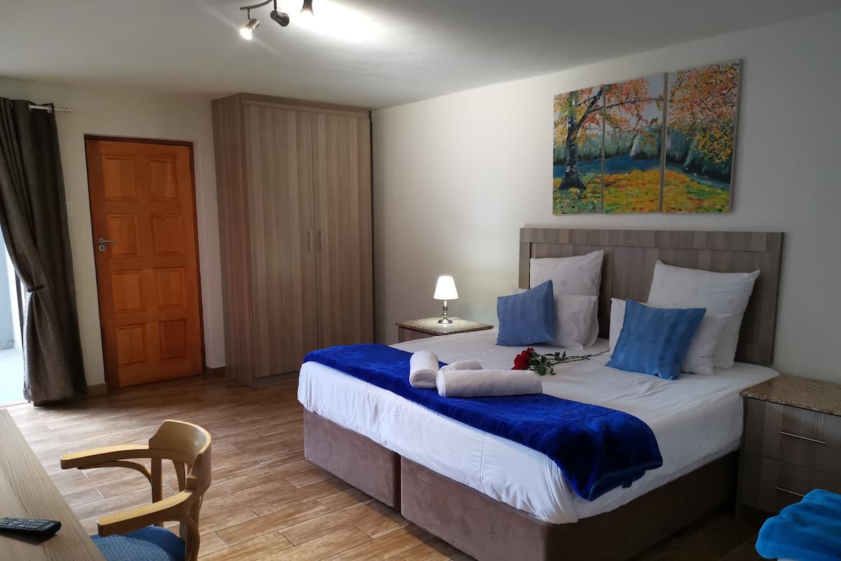 Estudio Deluxe | Sábanas de algodón egipcio, ropa de cama de alta calidad y escritorio