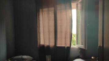 4 chambres, fer et planche Ă repasser, Wi-Fi, draps fournis