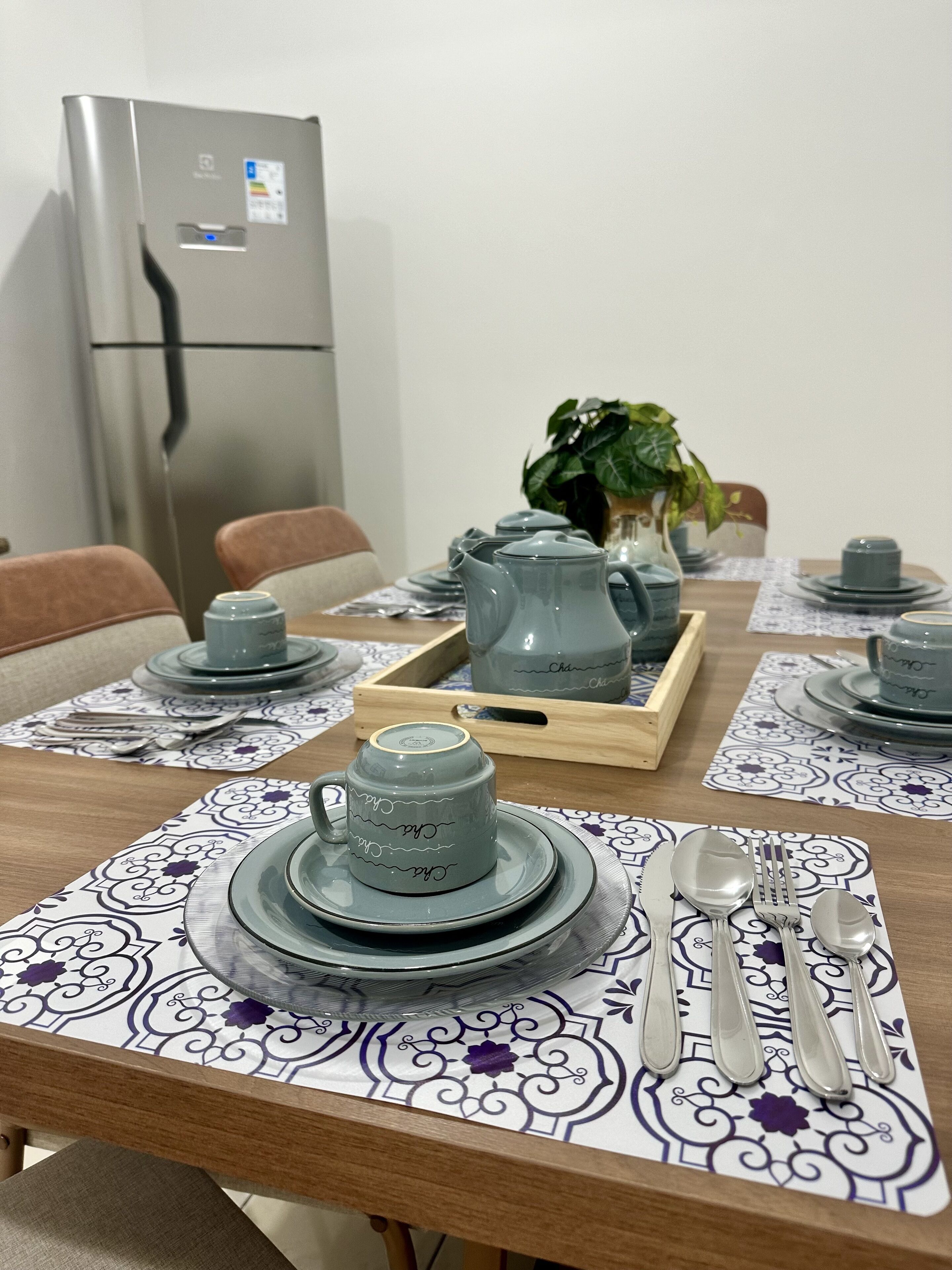 Full-size fridge, microwave, oven, blender