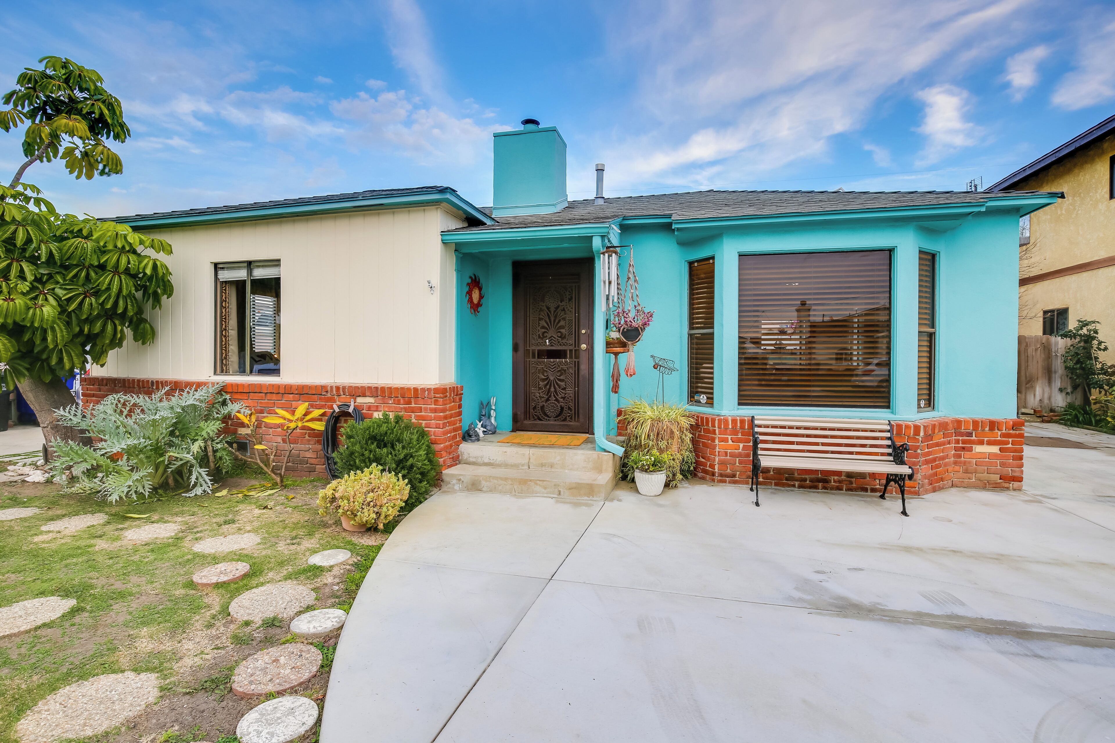 House (2 Bedrooms) | Front of property