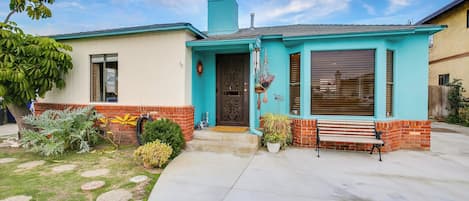 House (2 Bedrooms) | Front of property