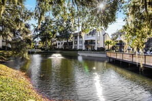 Property grounds - Springwood 41 - 2 BR/2.5 Bath Townhouse (Hilton Head Island)