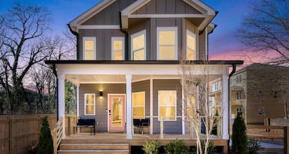Luxe Living: 4bedroom 3bathroom of Modern Elegance