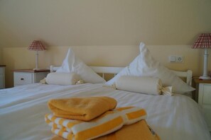 2 chambres, bureau, lit parapluie, Wi-Fi gratuit