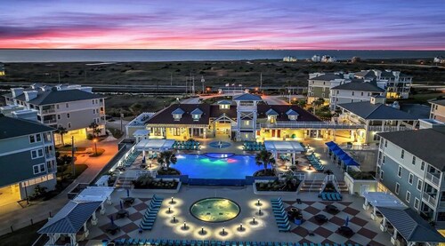 My Blue Heaven -  Ocean side - Private Pool and Spa! 4BD/4BA. Sleeps 18