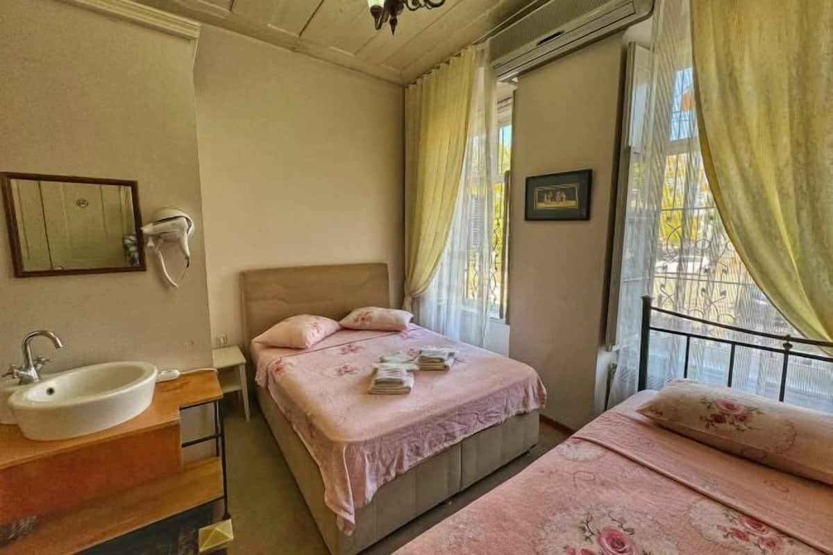 1 bedroom, premium bedding, minibar, individually decorated