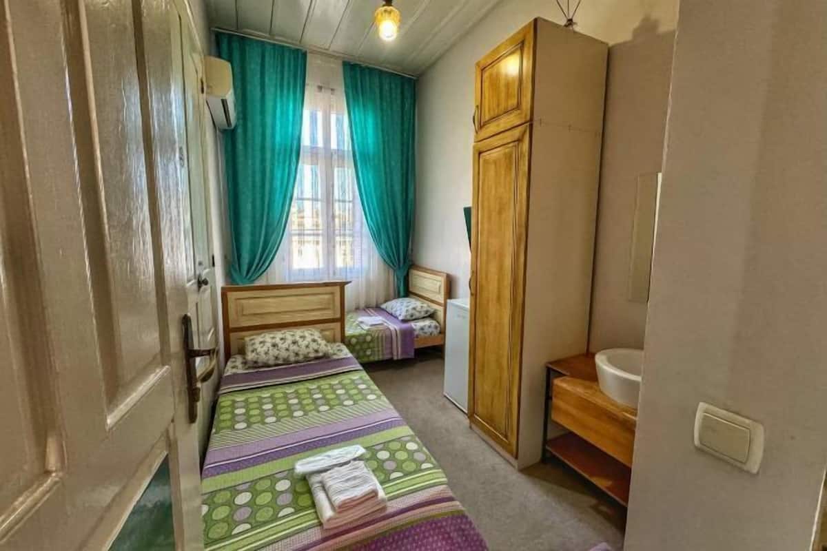 1 bedroom, premium bedding, minibar, individually decorated