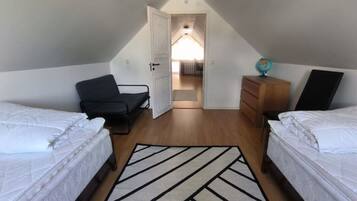 4 soverom, skrivebord og wi-fi (inkludert)