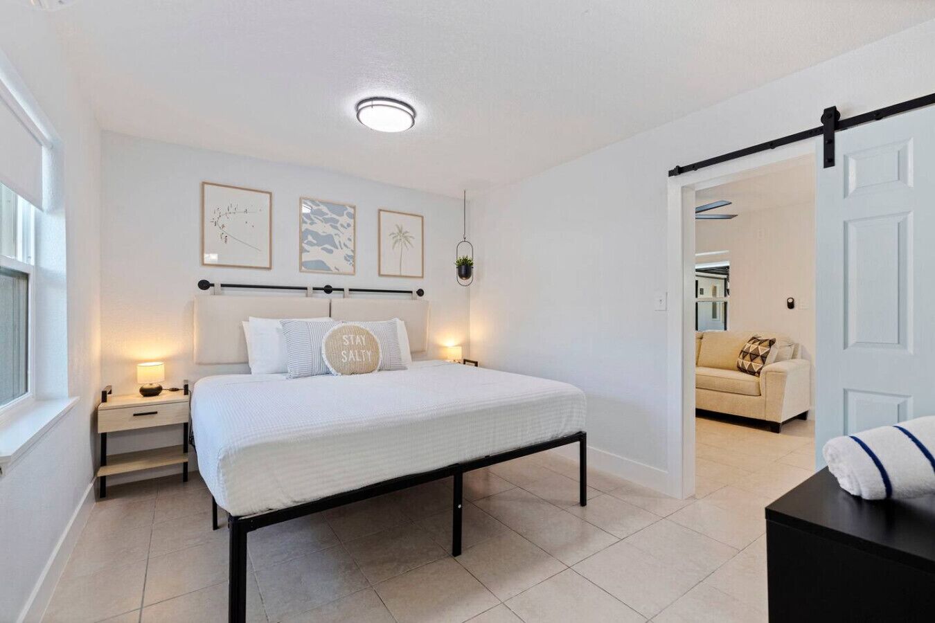 1 sovrum, skrivbord, strykjärn/strykbräda och wi-fi