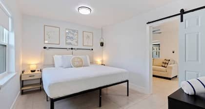 Las Olas of Treasure Island No 2