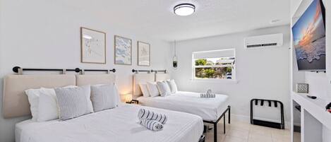 Iron/ironing board, WiFi