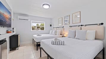 Iron/ironing board, WiFi