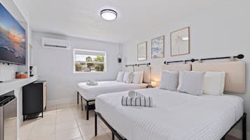 Iron/ironing board, WiFi