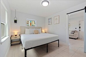 1 chambre, bureau, fer et planche à repasser, Wi-Fi