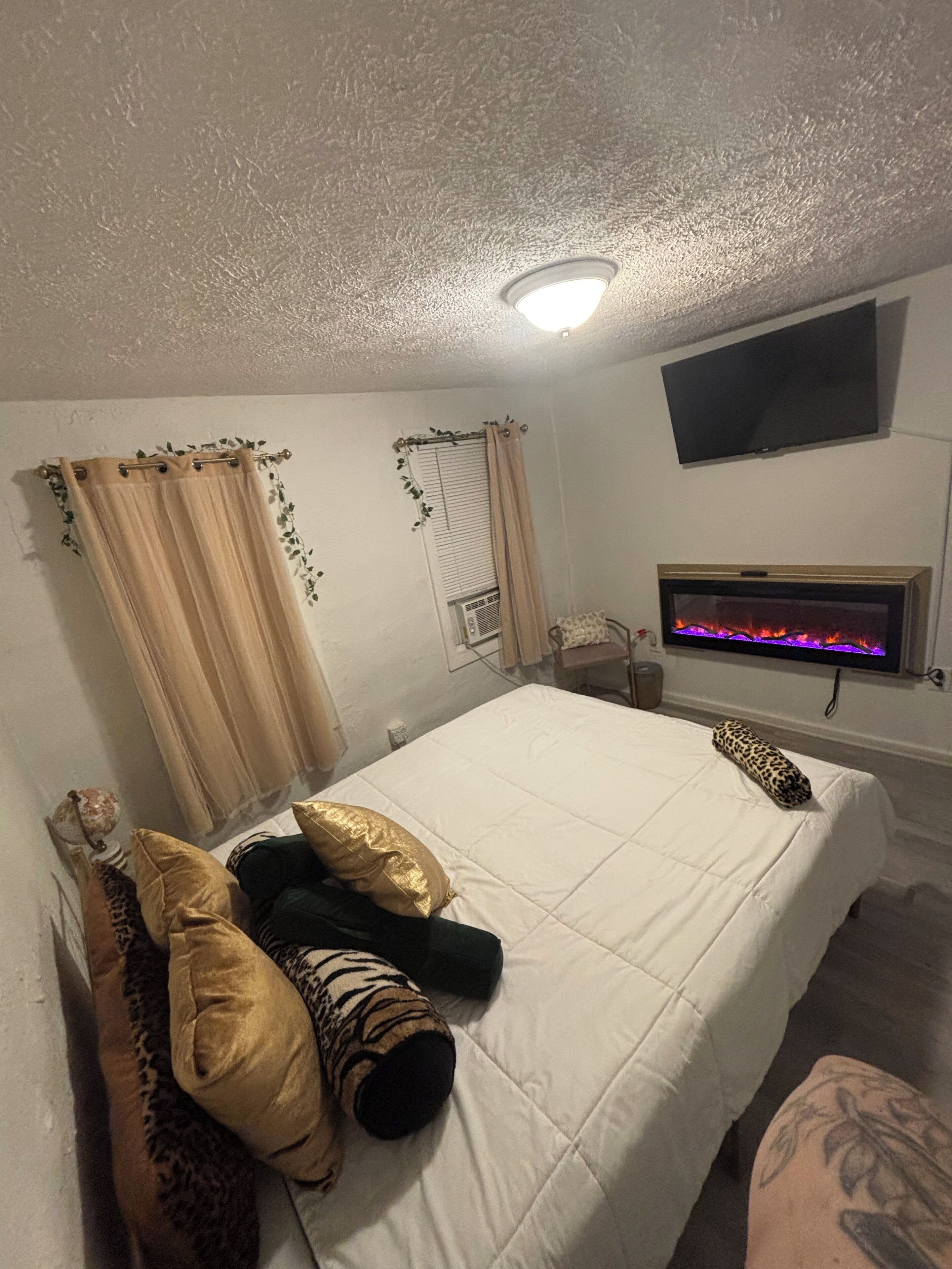 1 多间卧室、熨斗/熨衣板、免费 WiFi、床单