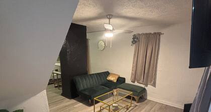 Queen jacuzzi suite