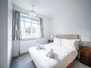 2 Schlafzimmer, Bügeleisen/Bügelbrett, kostenloses WLAN, Bettwäsche