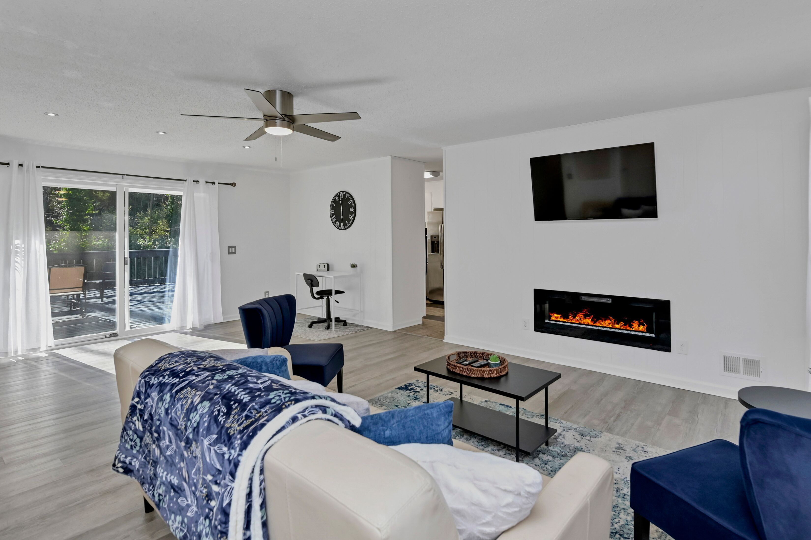 New! Pet Friendly 3 Bedroom! Great Location!