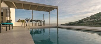 Thiopetra Villa Pumise