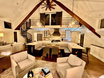 Amazing Riverfront Home 