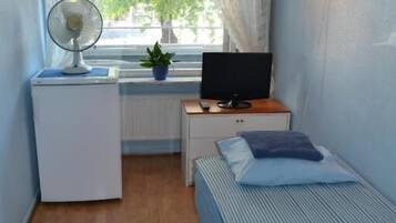 Laptop workspace, free WiFi