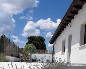 Property grounds - Casa Rural de Encanto con Piscina en la Sierra de Guadalajara (Hiendelaencina)