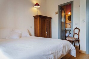 6 dormitoris, wifi i roba de llit 