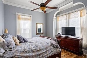 3 bedrooms, iron/ironing board, travel crib, WiFi