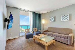 Smart TV - Beachfront w/direct beach access and amazing views (Sunny Isles Beach)