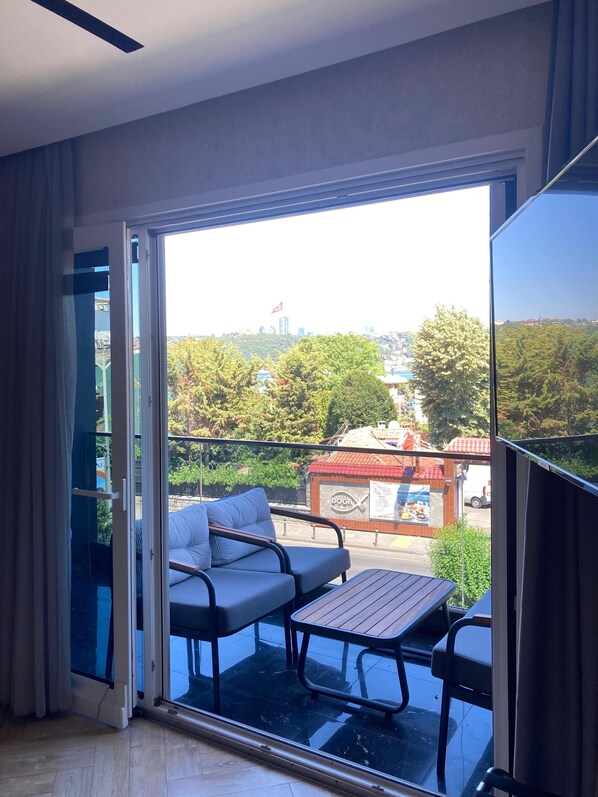 Grand Room | Premium bedding, minibar, in-room safe, soundproofing - Mateo Hotel  (Istanbul)