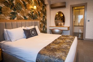 Grand Room | Premium bedding, minibar, in-room safe, soundproofing - Mateo Hotel  (Istanbul)