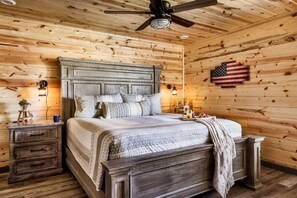 4 Schlafzimmer, Schreibtisch, Bügeleisen/Bügelbrett, WLAN