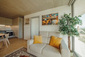 Deluxe Apartment, Garden View | Living area | TV - Amazing Design Garden by Vacationy (Vila Nova de Gaia)