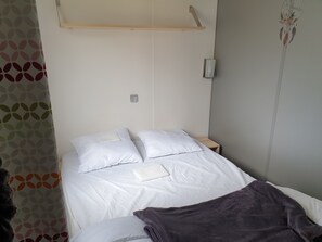 3 bedrooms, travel cot - Loue Mobilhome 6 Persones à Saint Jean de Monts Camping Le Bois Masson (Saint-Jean-de-Monts)