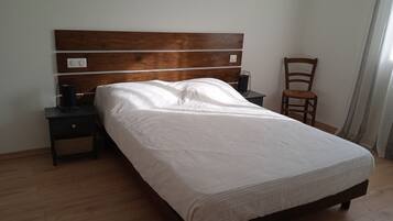 3 makuuhuonetta, silitysrauta/-lauta, vauvan matkasänky, ilmainen Wi-Fi