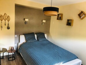 3 Schlafzimmer, Bügeleisen/Bügelbrett, WLAN, Bettwäsche