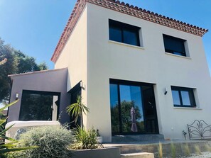 Exterior - Jolie Villa Contemporaine Dans UN Quartier Très Calme EN Face DE LA Garrigue (Poulx)