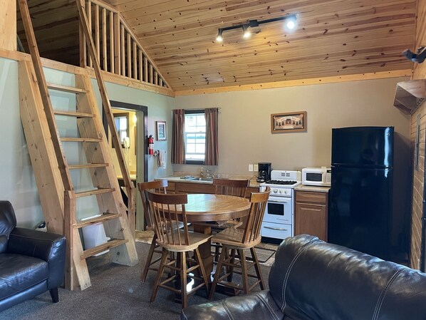 Interior - The Antler Cozy Cabin! Cooke City, at the entrance of Yellowstone's NE Gate and Lamar Valley (Cooke City)