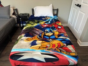 3 bedrooms, iron/ironing board, WiFi, bed sheets