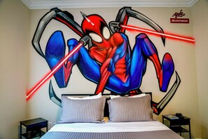 3 Schlafzimmer, Zimmersafe, Schreibtisch, Bügeleisen/Bügelbrett