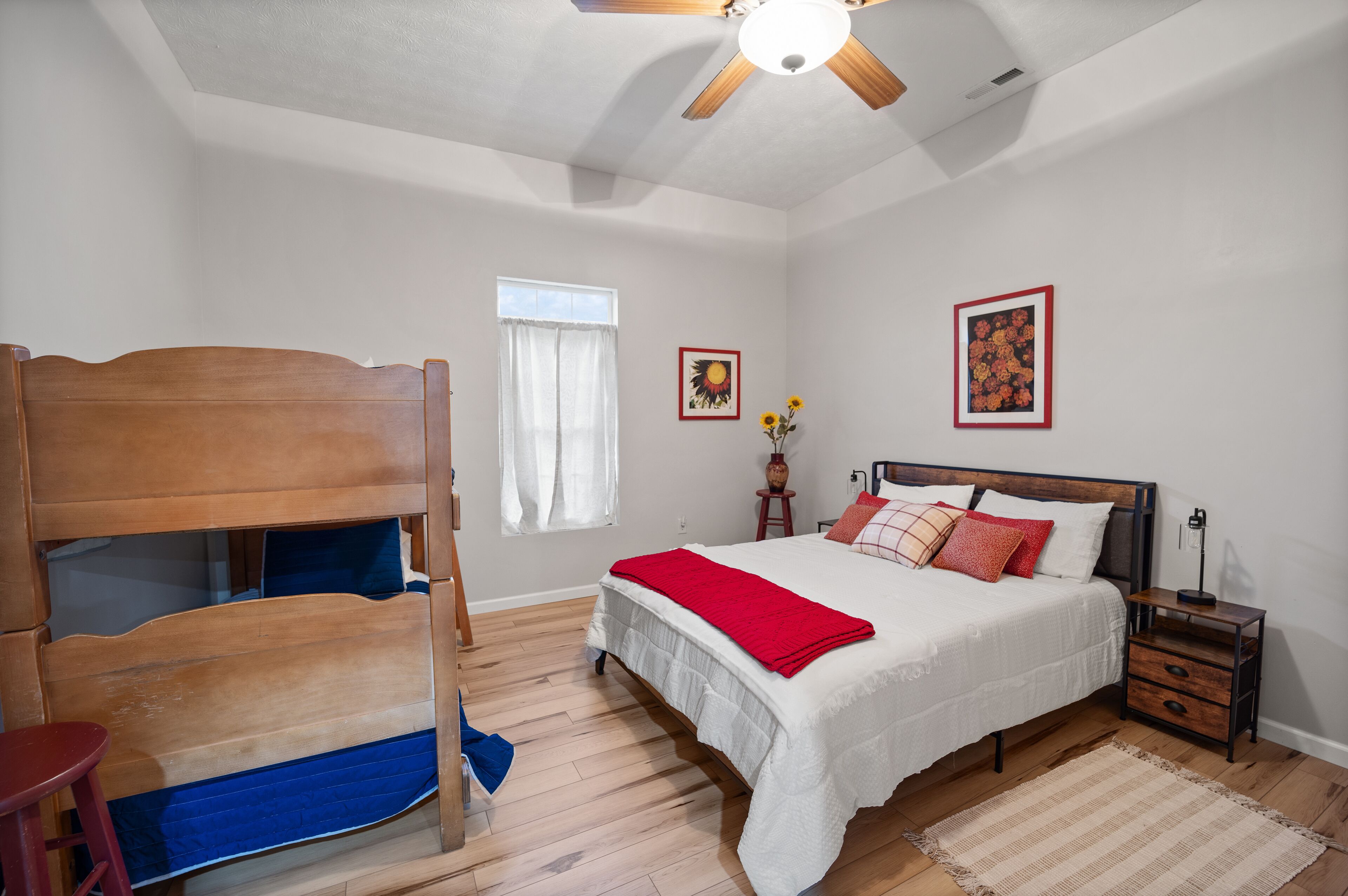 3 Schlafzimmer, Bügeleisen/Bügelbrett, WLAN, Bettwäsche