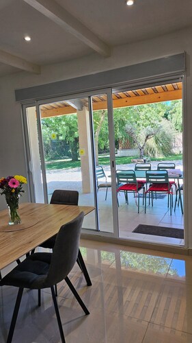 Gîte à la Campagne Dans un Parc Arboré Avec Piscine