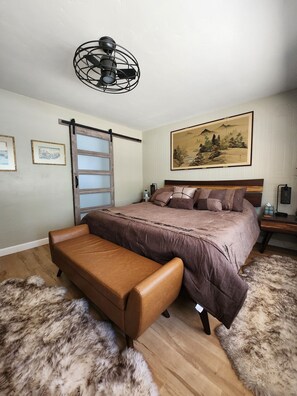 2 chambres, bureau, fer et planche à repasser, Wi-Fi gratuit