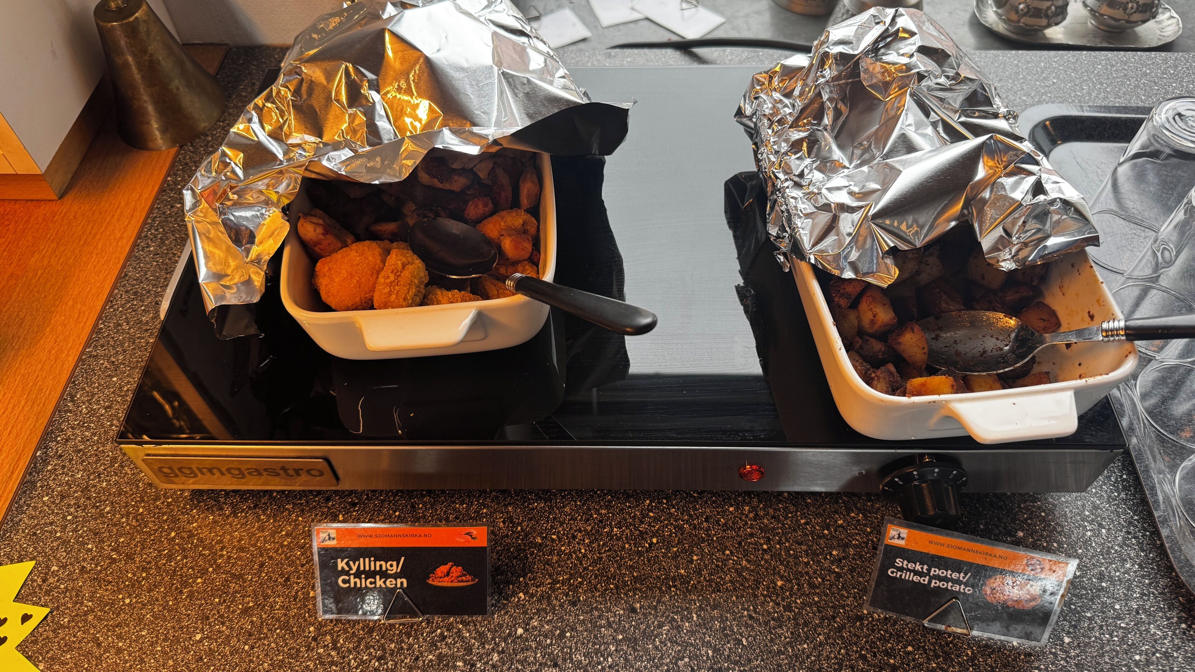 Breakfast buffet